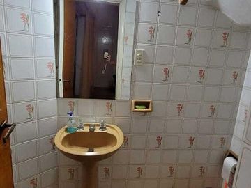 Casa en venta - 4 Dormitorios 3 Baños 1 Cochera - 330Mts2 - Miramar