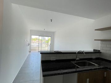 Departamento a estrenar semipiso de 2 ambientes con balcón doble