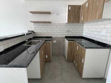 Departamento a estrenar semipiso de 2 ambientes con balcón doble