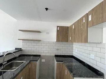 Departamento a estrenar semipiso de 2 ambientes con balcón doble