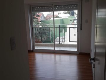 Departamento 2 ambientes con cochera y terraza individual con parrilla - Wilde
