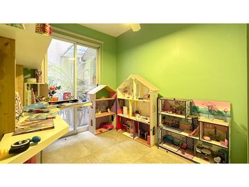 Venta | Casa de cuatro dormitorios en Rosario.