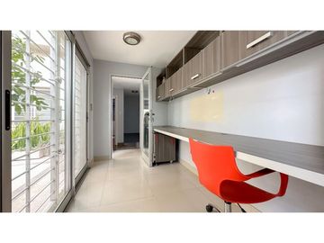 Venta | Casa de cuatro dormitorios en Rosario.