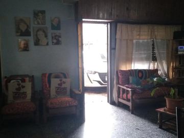 Amplia casa ubicada San Justo, La Matanza
