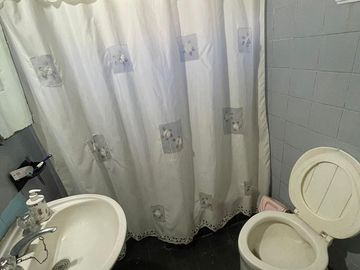 PH en  venta de 2 ambientes con patio - Wilde