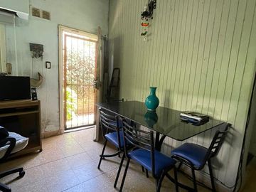 PH en  venta de 2 ambientes con patio - Wilde