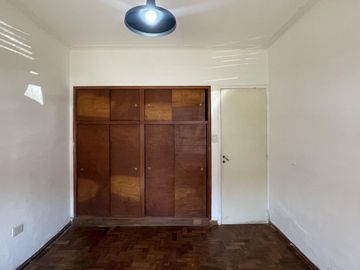 Departamento de 2 dormitorios en venta en La Plata