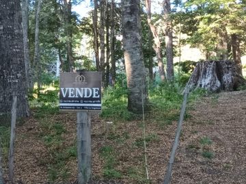Casa en venta en Villa La Angostura sobre importante fracción en  Arauco