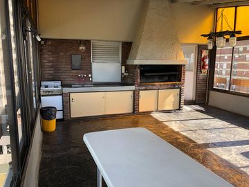 Departamento 5 ambientes en Olivos, de Libertador al rio con 2 cocheras y baulera !