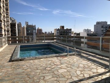 Departamento 5 ambientes en Olivos, de Libertador al rio con 2 cocheras y baulera !