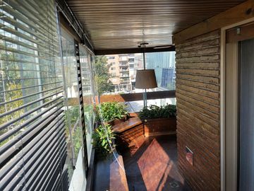 Departamento 5 ambientes en Olivos, de Libertador al rio con 2 cocheras y baulera !