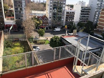 Departamento 5 ambientes en Olivos, de Libertador al rio con 2 cocheras y baulera !
