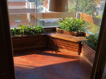 Departamento 5 ambientes en Olivos, de Libertador al rio con 2 cocheras y baulera !