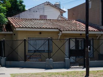 OPORTUNIDAD CASA EN VENTA, JOSE MÁRMOL.