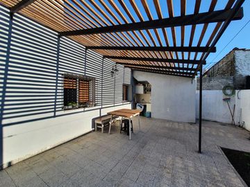 Oportunidad!!!! - PH de 3 ambientes con jardin, patio y terraza-en venta