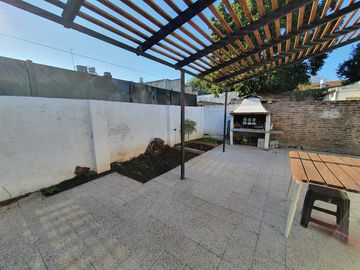 Oportunidad!!!! - PH de 3 ambientes con jardin, patio y terraza-en venta