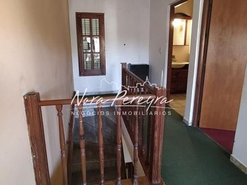 Casa de 3 dormitorios en 2 plantas. APTA A CREDITO
