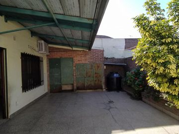 Casa de 3 dormitorios en 2 plantas. APTA A CREDITO