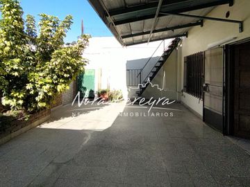 Casa de 3 dormitorios en 2 plantas. APTA A CREDITO