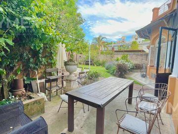 Venta PH en San Isidro 4 ambientes, pasaje seguro, cerca de plaza, café y tren