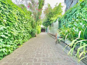 Venta PH en San Isidro 4 ambientes, pasaje seguro, cerca de plaza, café y tren