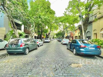 Venta PH en San Isidro 4 ambientes, pasaje seguro, cerca de plaza, café y tren