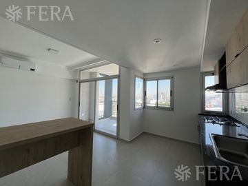 Venta de Departamento 4 ambientes con balcón en Wilde