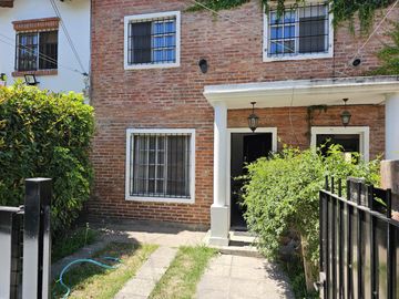 Venta oportunidad  PH DUPLEX en Beccar JARDIN impecable parrilla