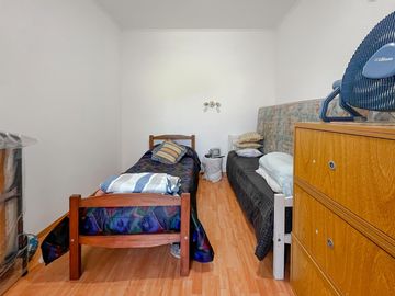 Casa de 2 dormitorios con jardín y pileta, Funes Town