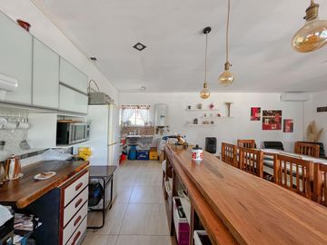 Casa de 2 dormitorios con jardín y pileta, Funes Town
