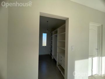 Venta Casa en  SAN PABLO con salida a espacio verde comun
