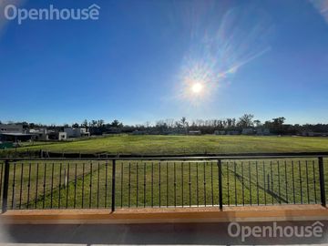 Venta Casa en  SAN PABLO con salida a espacio verde comun