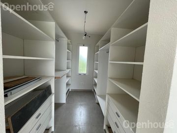 Venta Casa en  SAN PABLO con salida a espacio verde comun