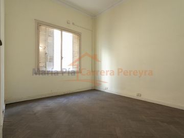 VENTA 2 AMBIENTES CON DEPENDENCIAS EN LAVALLE AL 300 SAN NICOLAS