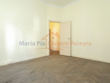 VENTA 2 AMBIENTES CON DEPENDENCIAS EN LAVALLE AL 300 SAN NICOLAS