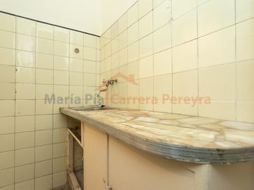 VENTA 2 AMBIENTES CON DEPENDENCIAS EN LAVALLE AL 300 SAN NICOLAS