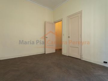 VENTA 2 AMBIENTES CON DEPENDENCIAS EN LAVALLE AL 300 SAN NICOLAS