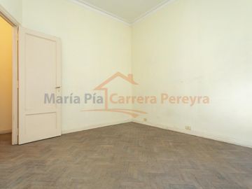 VENTA 2 AMBIENTES CON DEPENDENCIAS EN LAVALLE AL 300 SAN NICOLAS