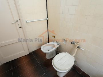 VENTA 2 AMBIENTES CON DEPENDENCIAS EN LAVALLE AL 300 SAN NICOLAS