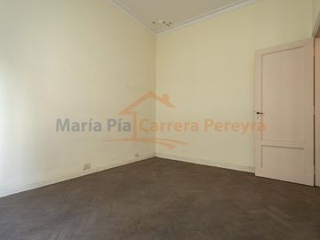 VENTA 2 AMBIENTES CON DEPENDENCIAS EN LAVALLE AL 300 SAN NICOLAS