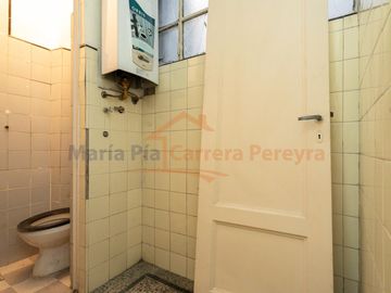 VENTA 2 AMBIENTES CON DEPENDENCIAS EN LAVALLE AL 300 SAN NICOLAS