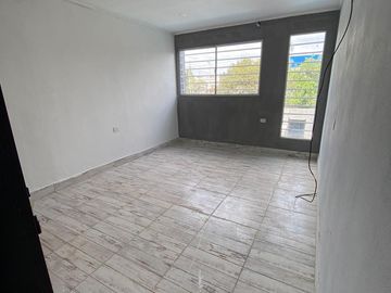 Casa en El Triangulo Malvinas Argentinas