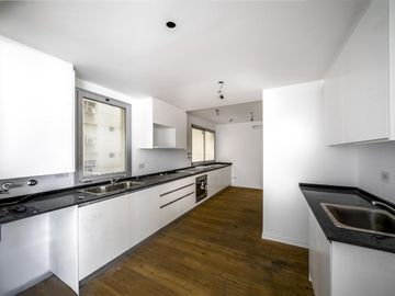 Departamento en venta - 3 Dormitorios 4 Baños - Cochera - 158.1mts2 - Caballito