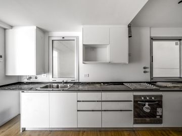 Departamento en venta - 3 Dormitorios 4 Baños - Cochera - 158.1mts2 - Caballito
