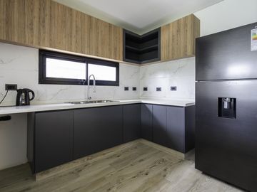 VENTA, CASA, PUERTOS, BARRIO ARAUCARIAS, LOTE AL 100, 4 AMBIENTES