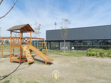 VENTA, CASA, PUERTOS, BARRIO ARAUCARIAS, LOTE AL 100, 4 AMBIENTES