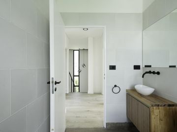 VENTA, CASA, PUERTOS, BARRIO ARAUCARIAS, LOTE AL 100, 4 AMBIENTES