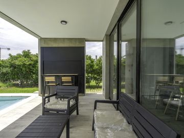 VENTA, CASA, PUERTOS, BARRIO ARAUCARIAS, LOTE AL 100, 4 AMBIENTES