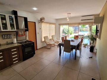 Casa en venta en Moron Sur