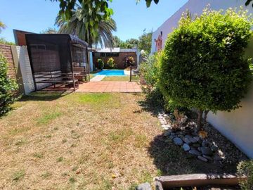Casa en venta en Moron Sur